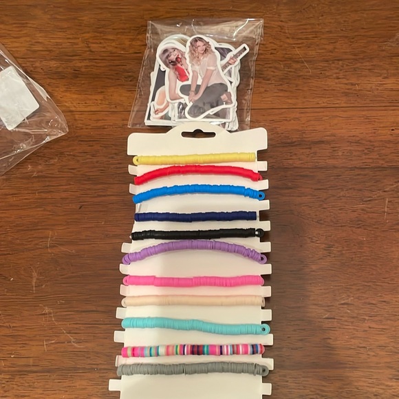 NIB 11”Taylor Swift” Friendship Bracelets & 50 Stickers - Picture 4 of 5